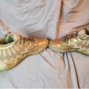 Puma LaMelo Ball MB.01 Golden child Junior Basketball Shoes Size 6